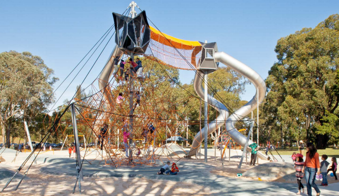 北京主题乐园定制:绳索攀爬设备注意事项