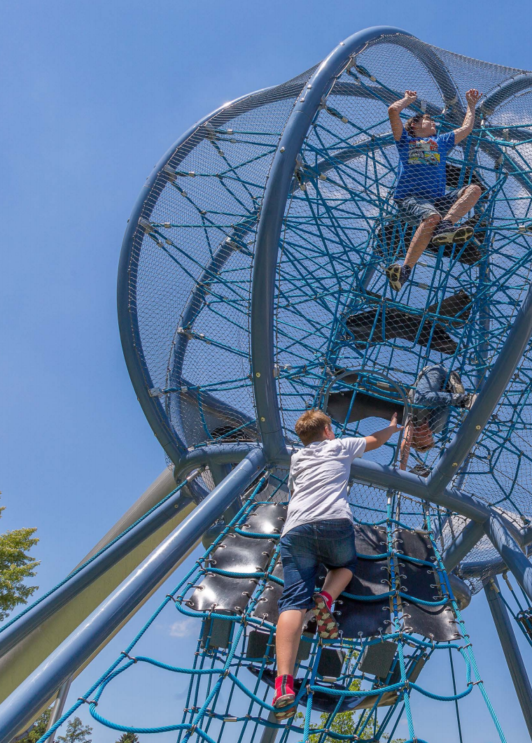 北京户外无动力设备如何激活公共空间，促进邻里互动？